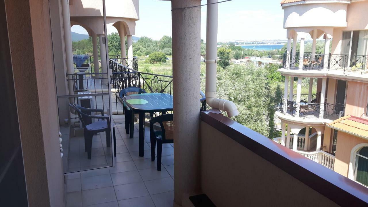 Hacienda Beach Apartment Mit Meerblick Sozopol Ngoại thất bức ảnh